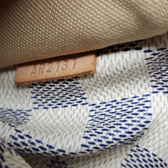 Auth Louis Vuitton Totally MM Damier Azur Tote Bag - Picture 16 of 16